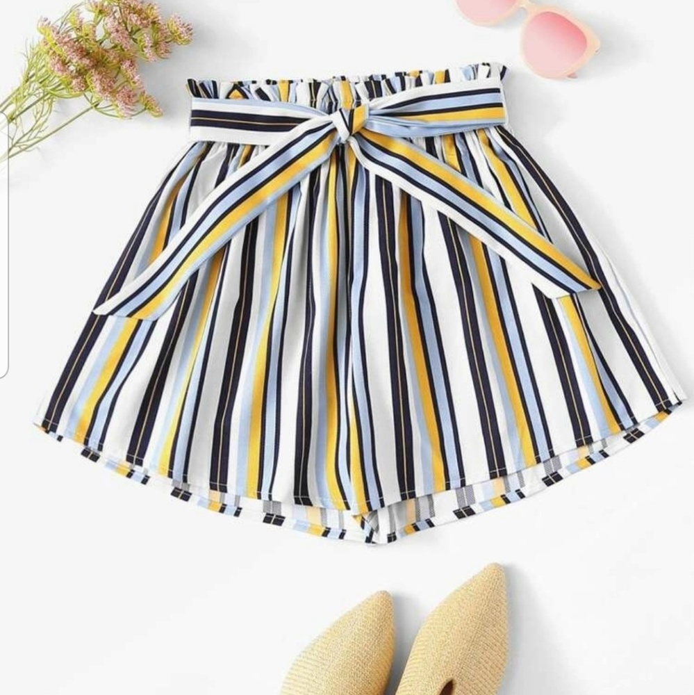 High waisted Shorts
